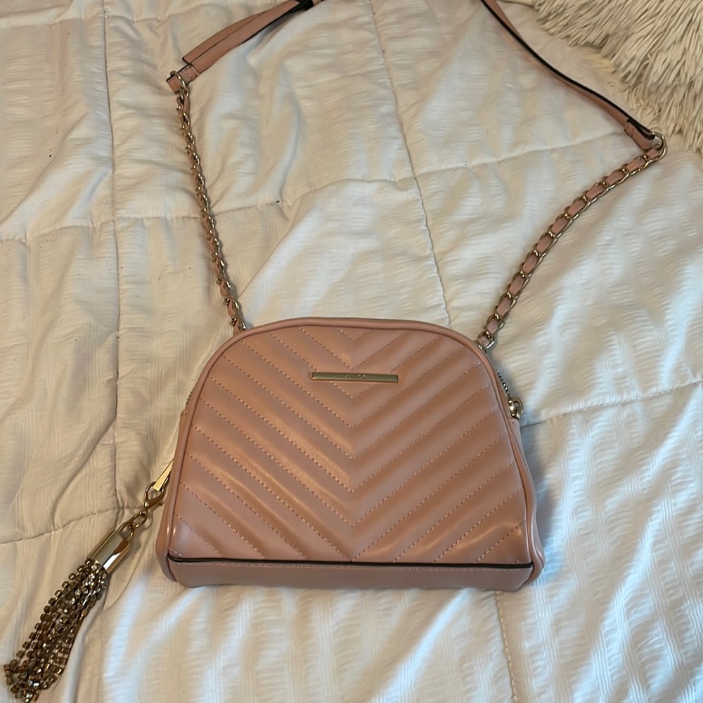 Cross shoulder rose pink Aldo bag